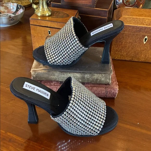 Steve Madden Veera in Black & Rhinestone - Picture 4 of 8